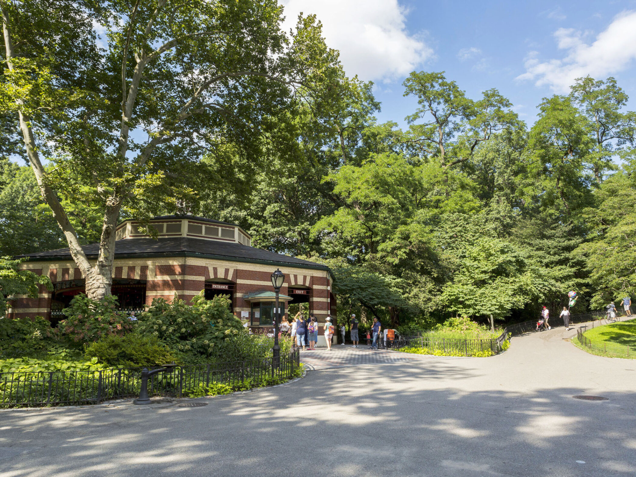 Dairy Visitor Center & Gift Shop Central Park Conservancy