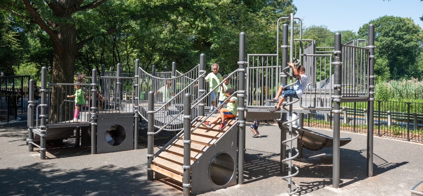 are dogs allowed inside playgrounds nyc